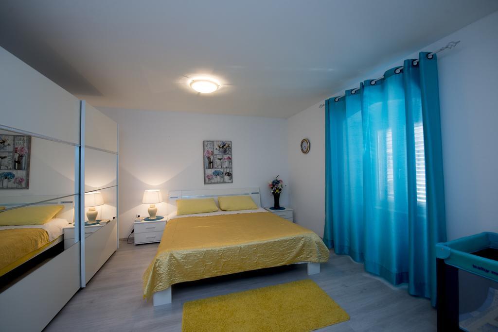 Apartment Dea Split Zewnętrze zdjęcie